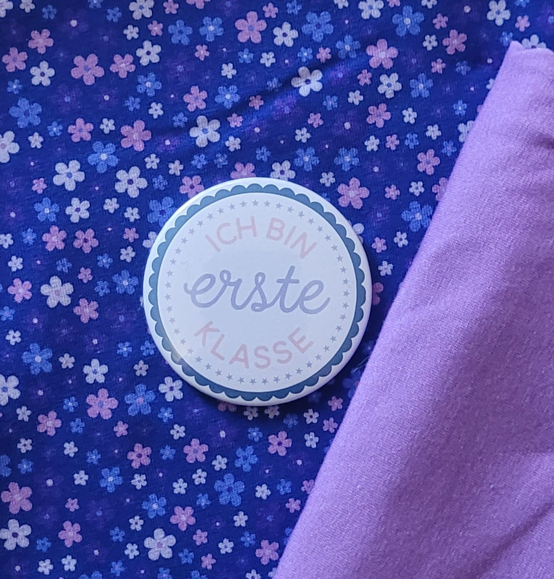 Button Anhänger in Farben zum Ranzen