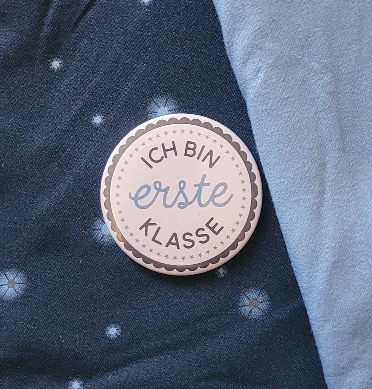 Button Anhänger in Farben zum Ranzen