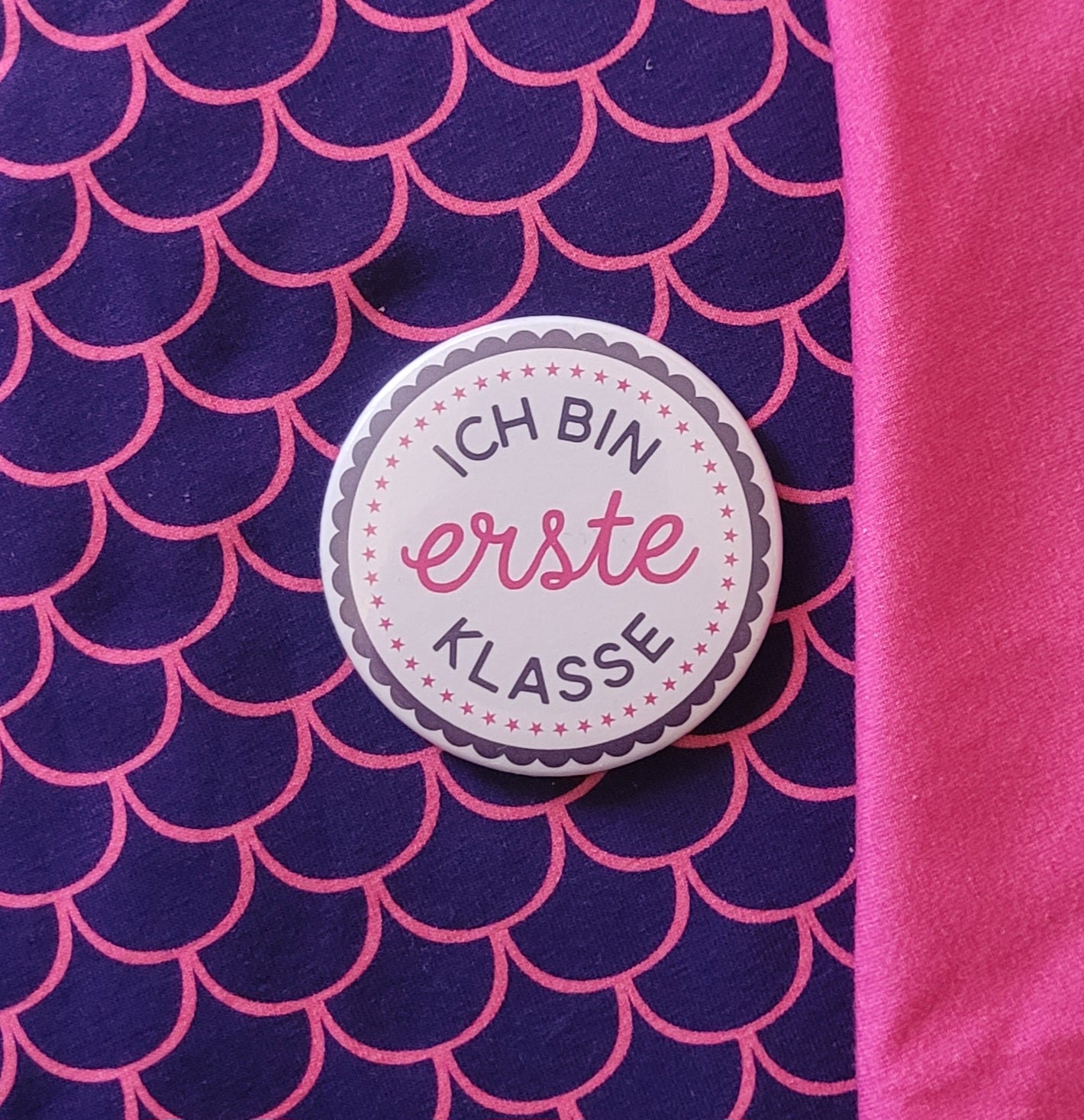 Button Anhänger in Farben zum Ranzen