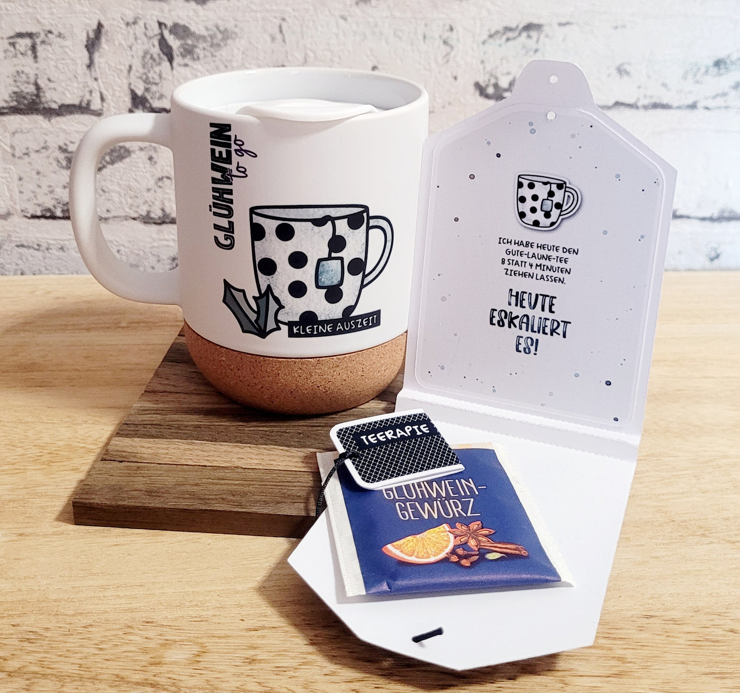 Keramiktasse mit Korkboden - Glühweinzeit