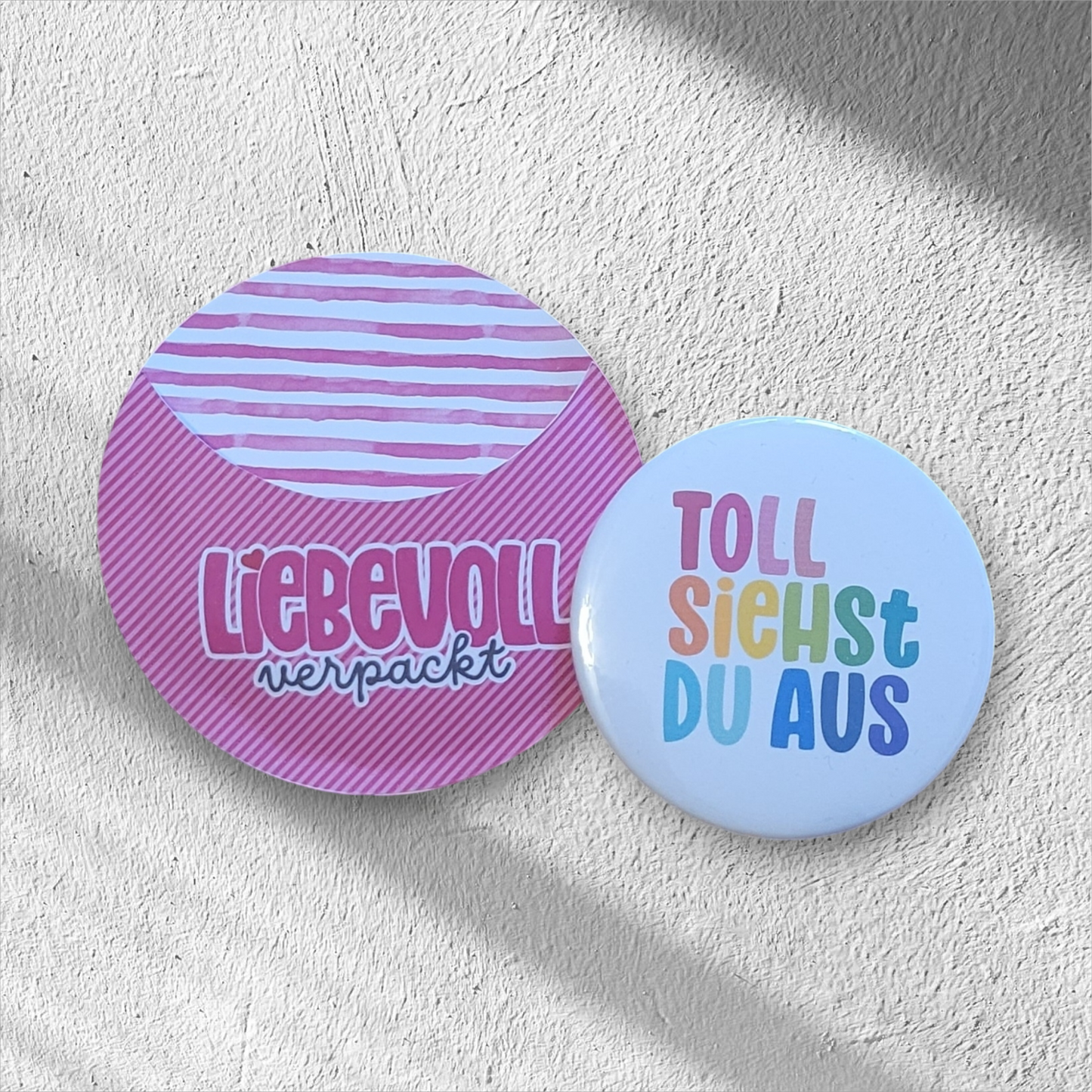 Statement Button Taschenspiegel