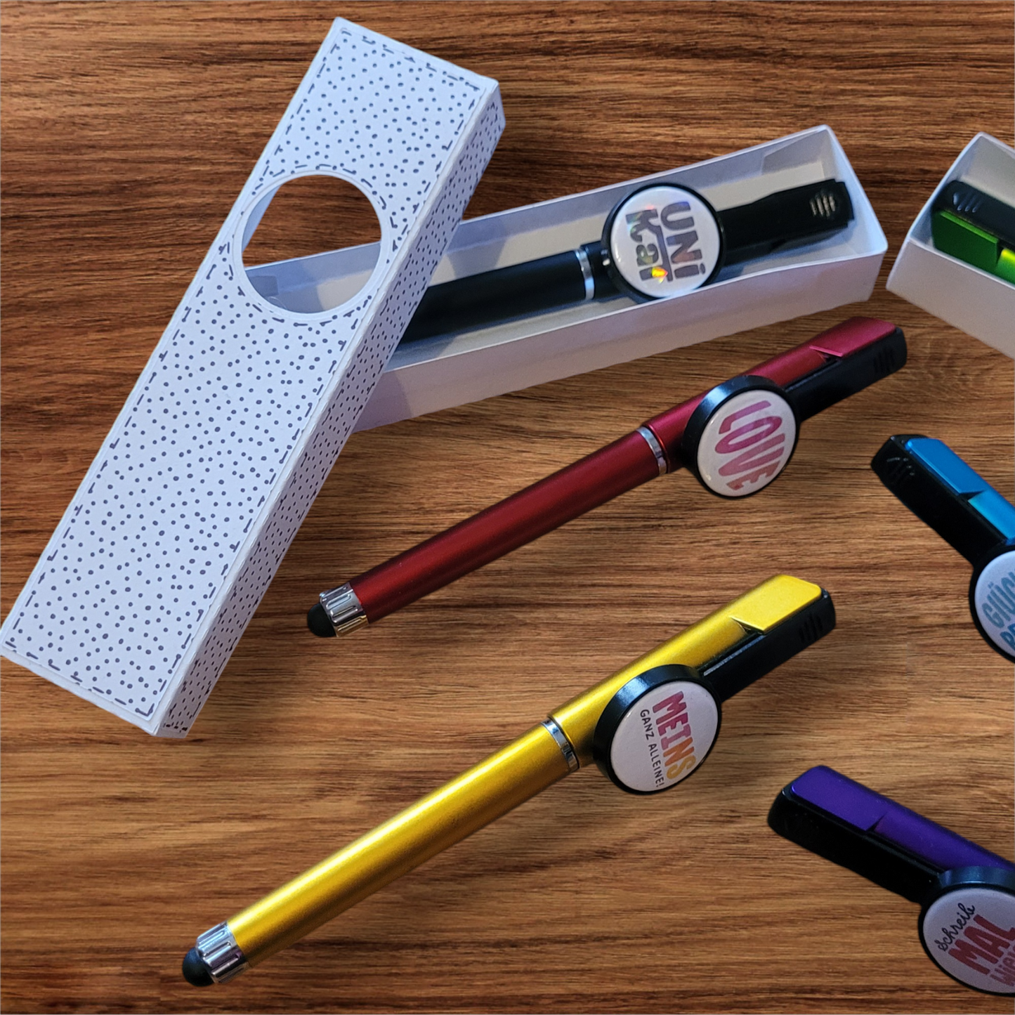 Statement Button 3-in 1 Gelstift / TouchPen / Handyhalter