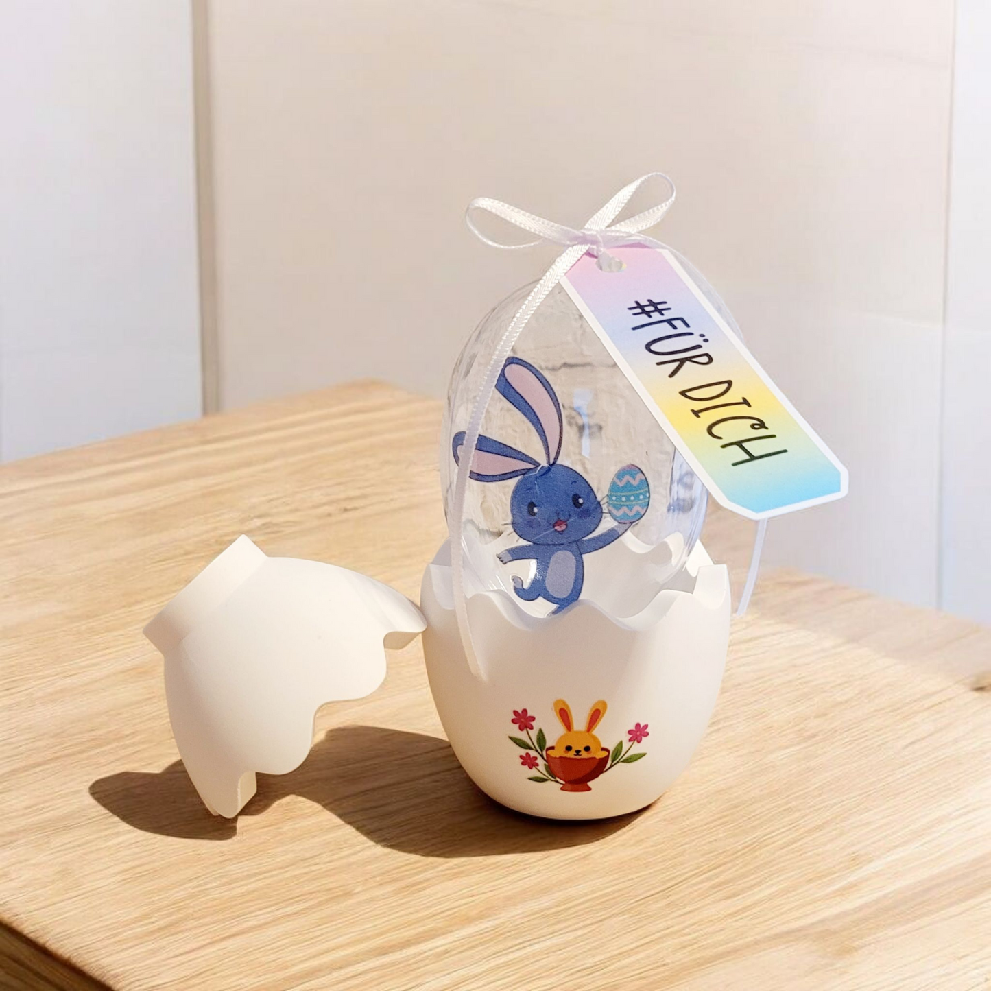 Eierbecher mit befüllbarem Ei