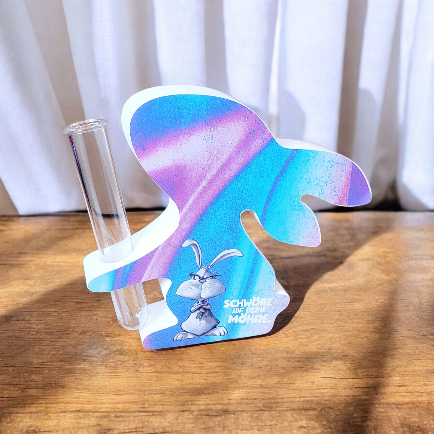 Hase mit Reagenzglas