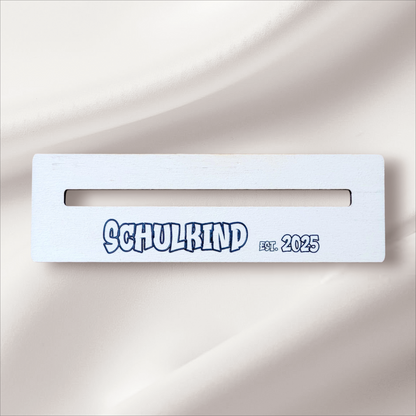 Lesehilfe aus Holz - Schulkind