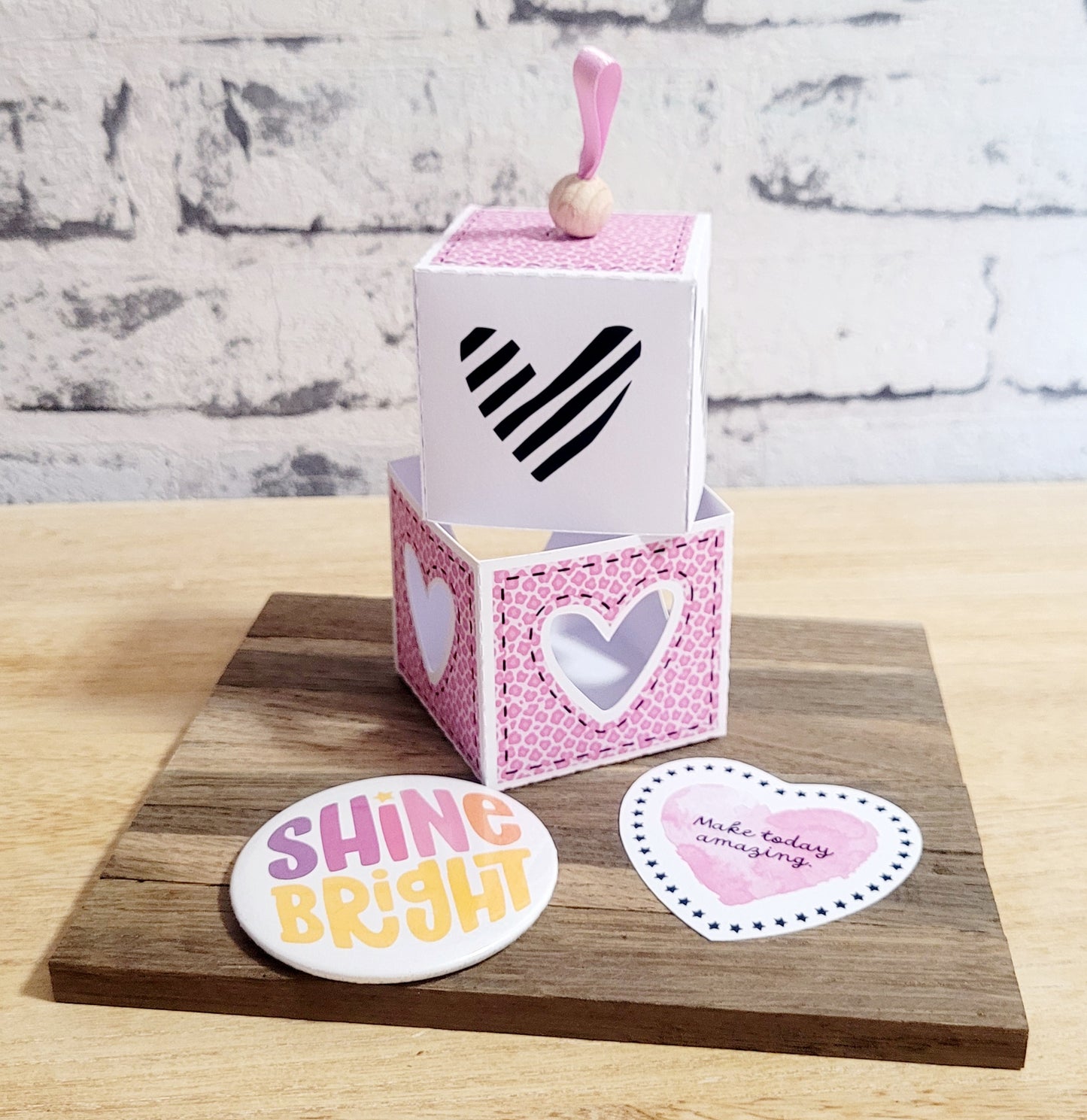 Button Spiegel in raffinierter Geschenkbox