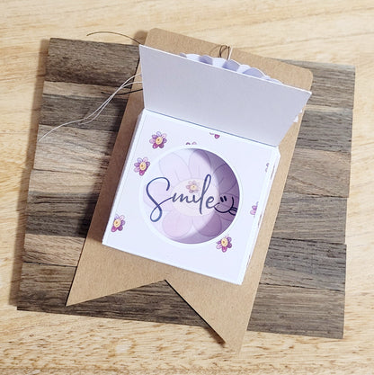 Button Spiegel *Smile* mit Geschenkbox