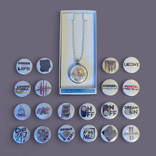 Stylische Statement Button Halskette