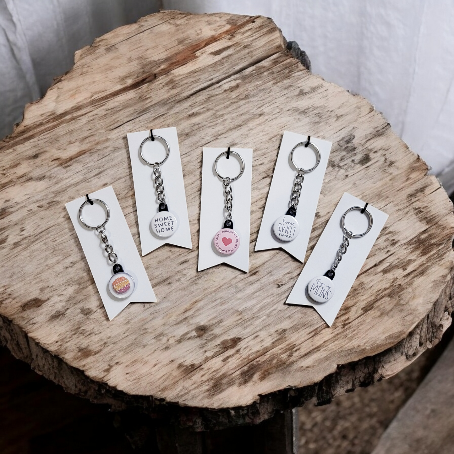 Statement Button Schlüsselanhänger mit Kette