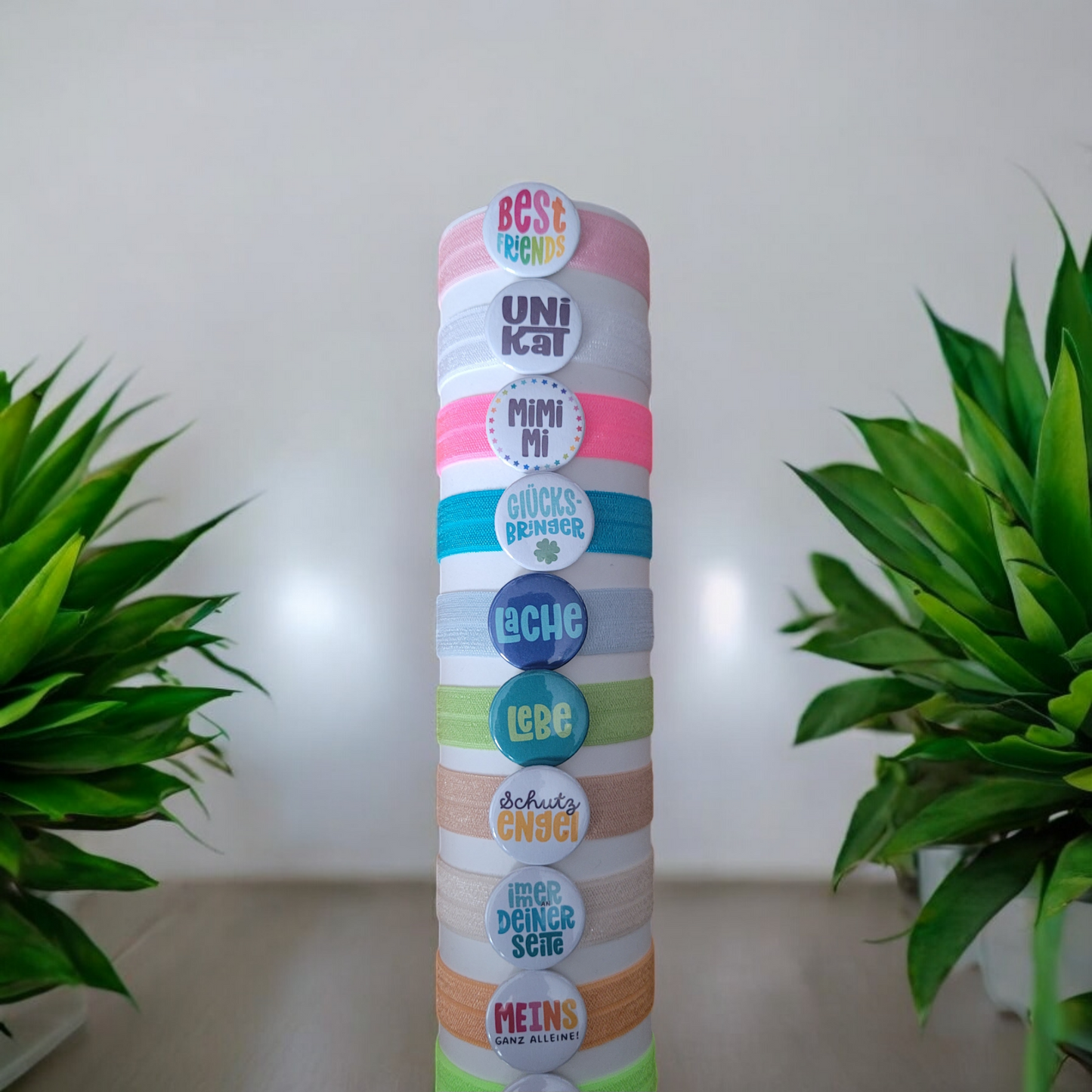 Statement Button Gummiarmband zum knoten